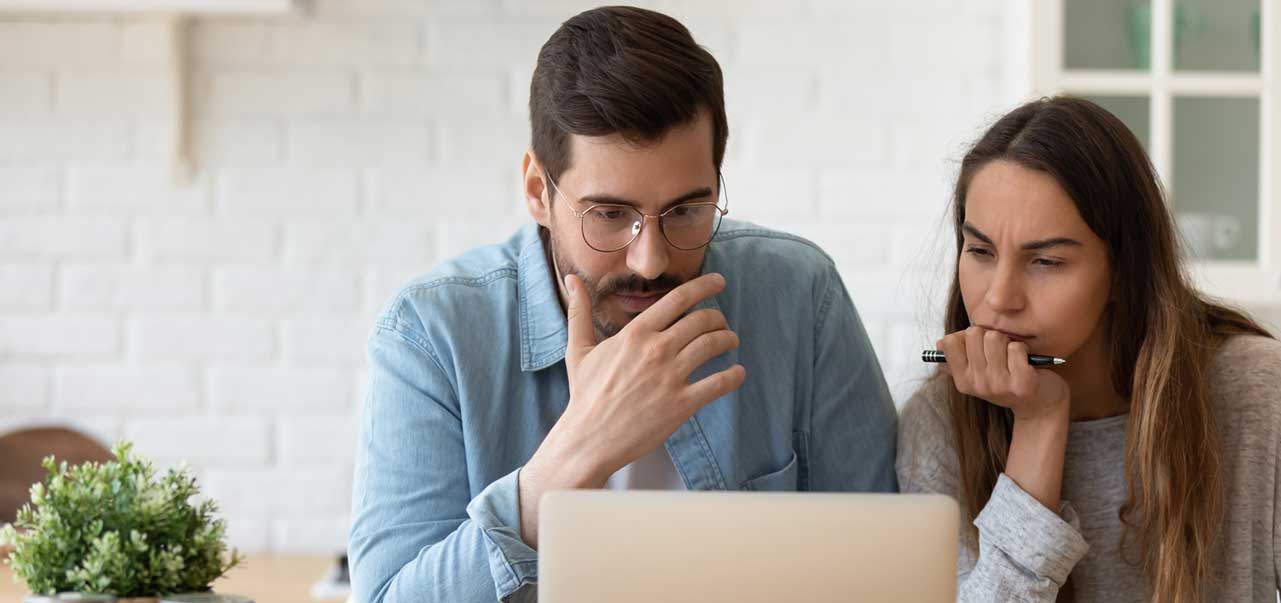 couple on laptop