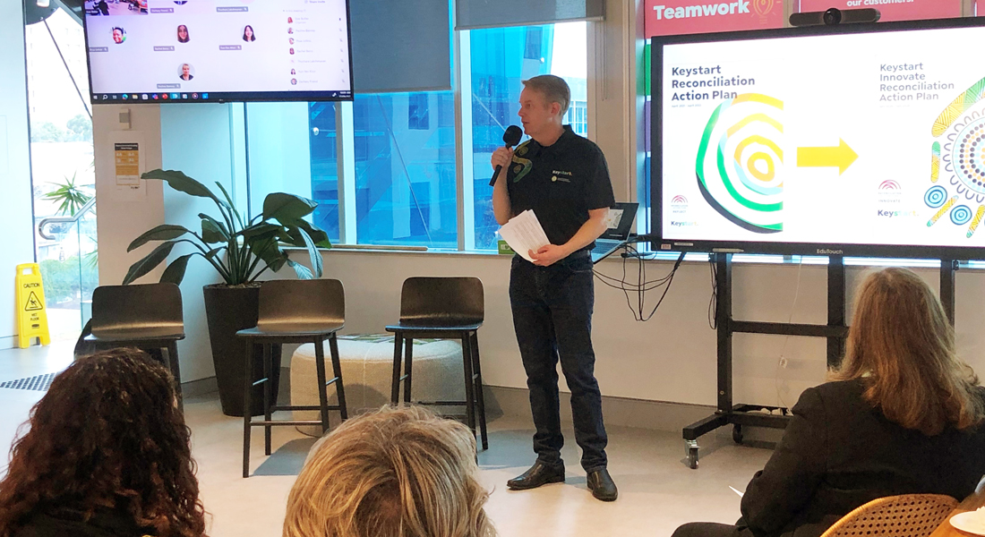 Mark Tomasz speaks to Keystart team